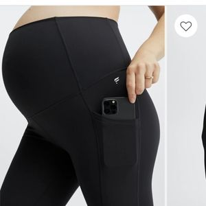 Maternity Fabletics 7/8 leggings